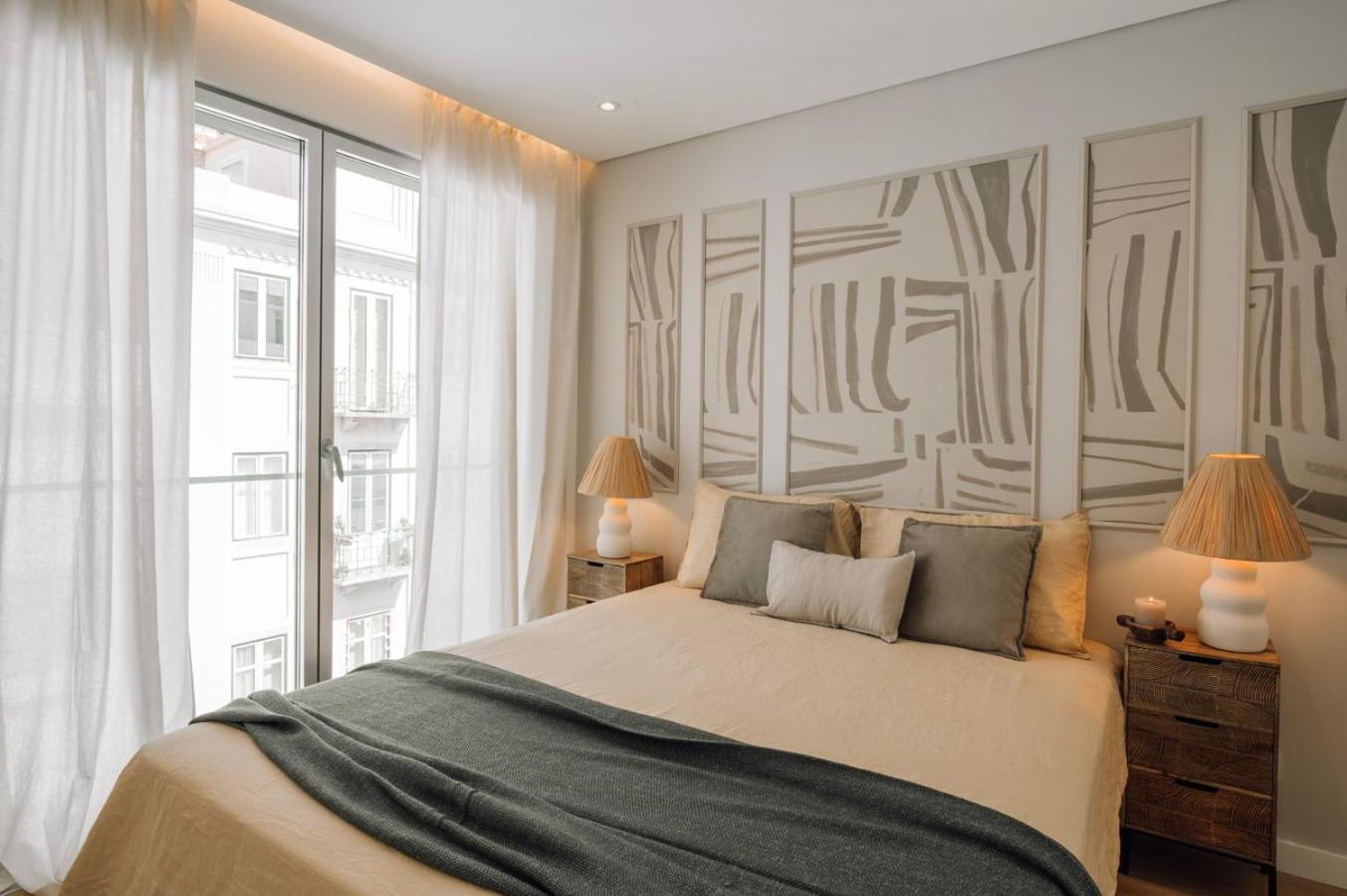 Apartment Minturno - 2 Bedrooms And Balcony In Alvalade *